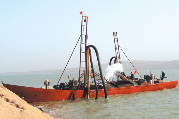 抽沙船、吸沙船系